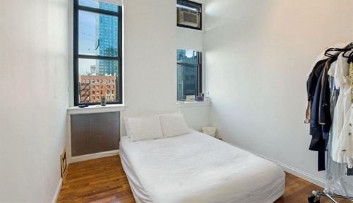 Building Photo - 85 Varick St