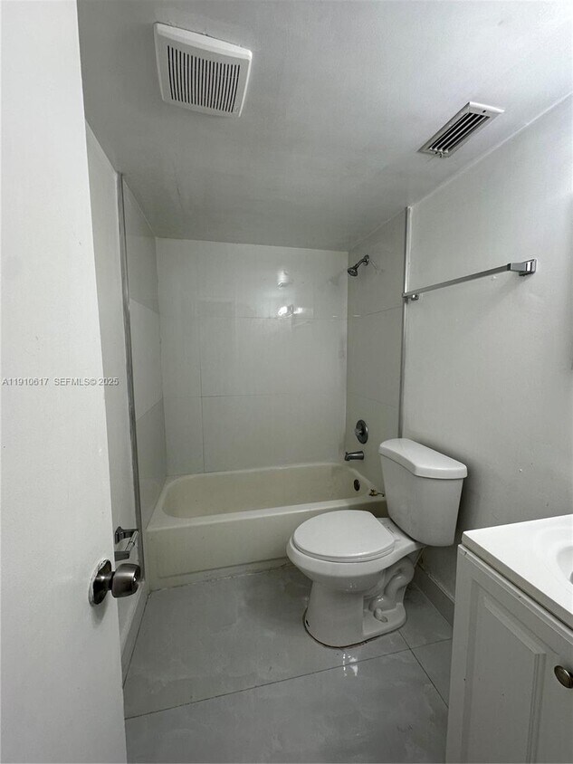 Building Photo - 305 SW 200th St