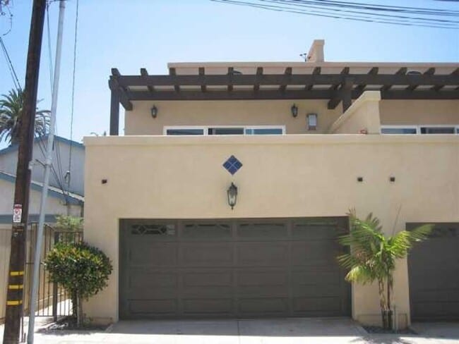 Building Photo - 4886 Coronado Ave