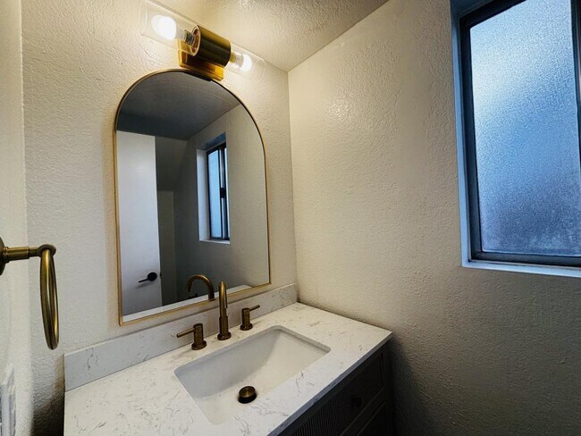 Foto del edificio - 23606 Parkland Ave