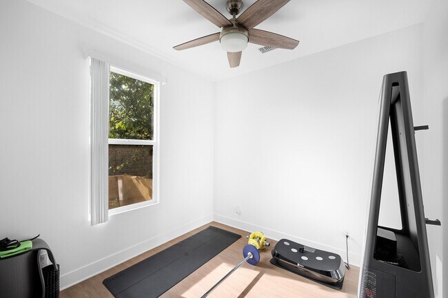 Foto del edificio - 10832 W Riverton Ct