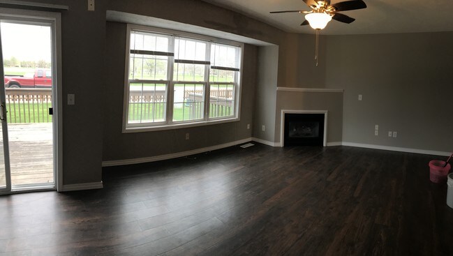 Building Photo - 1204 Riviera Dr