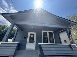 Building Photo - 948 Pershing Rd