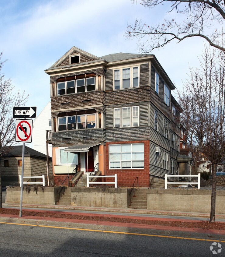 Primary Photo - 263 Boston Tpke