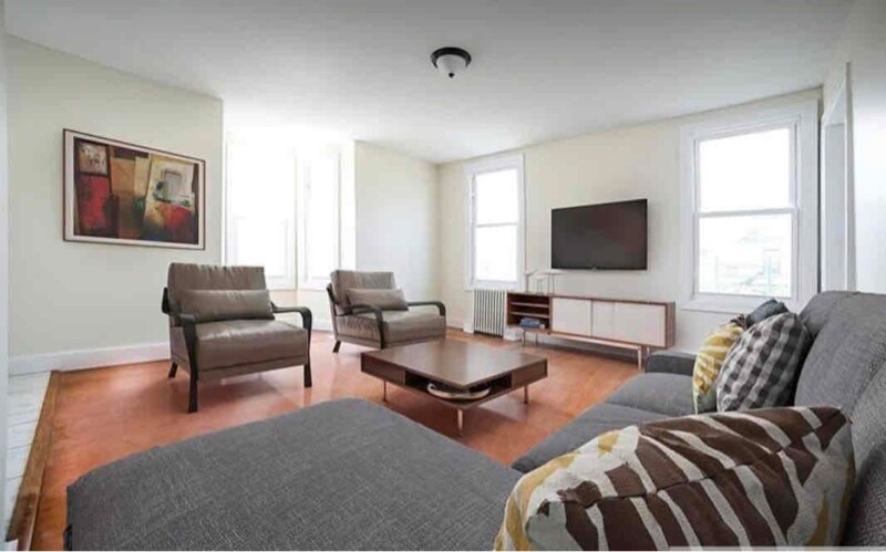 Foto principal - 10 Locust Hill Ave