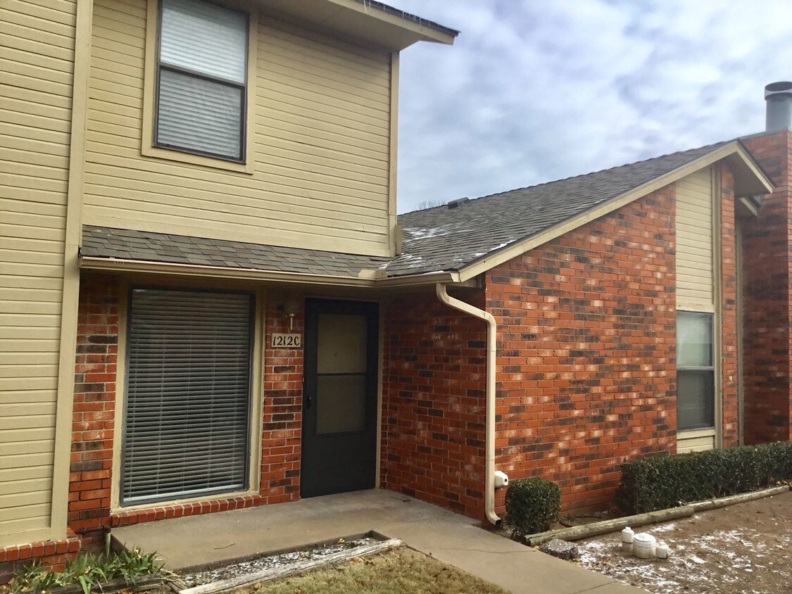 1212 Sequoyah St, Edmond, OK 73003 House Rental in Edmond, OK