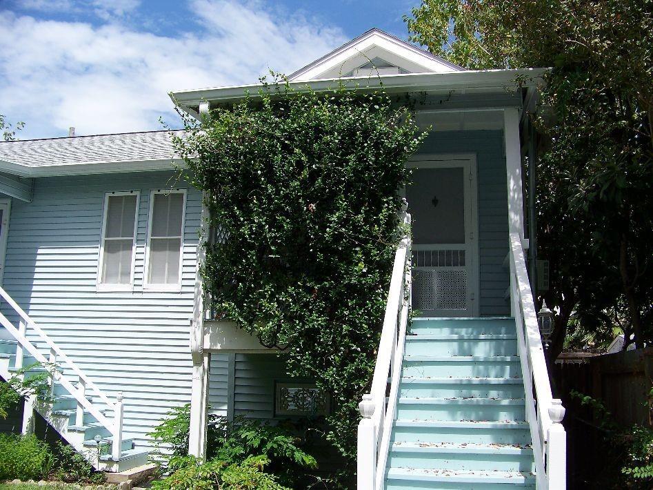 2924 Avenue P 1/2, Galveston, TX 77550 House Rental in Galveston, TX