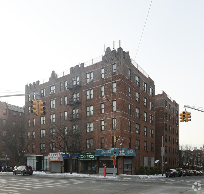 Foto del edificio - 506 Empire Blvd