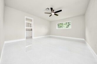Building Photo - 7403 Shady Arbor Ln