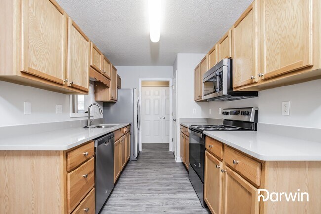 Foto del edificio - 1635 Hawkcrest Ln