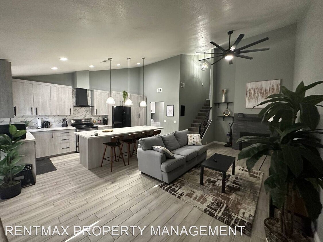 Foto principal - 2 br, 2.5 bath House - 2470 OLD FORGE LANE...