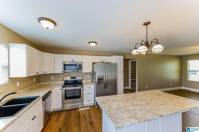 Building Photo - 502 Armstrong Loop