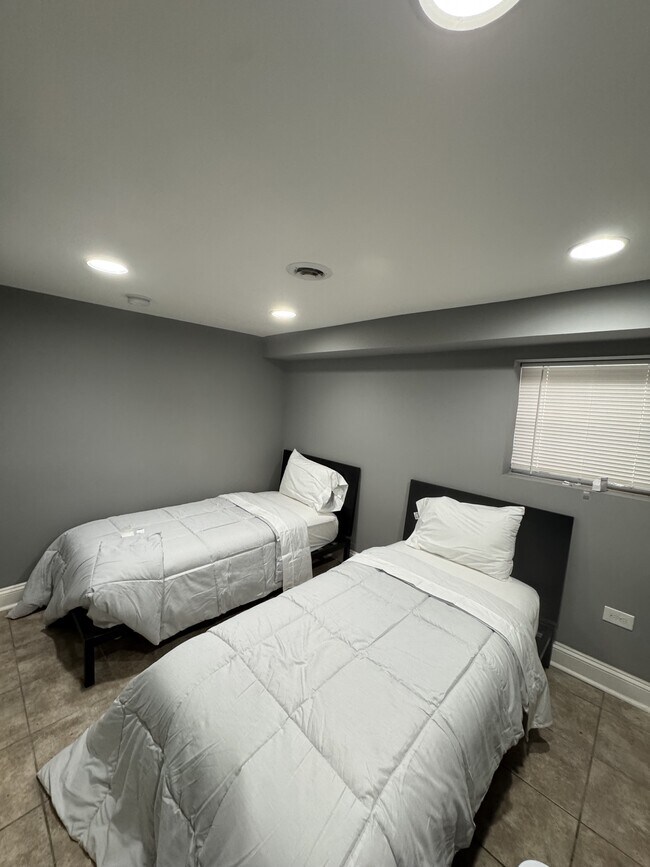Foto del edificio - 4132 W 21st St