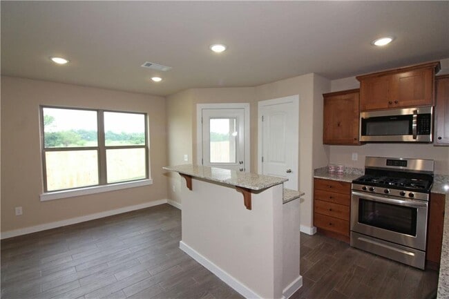 Building Photo - 471 Barbet Dr