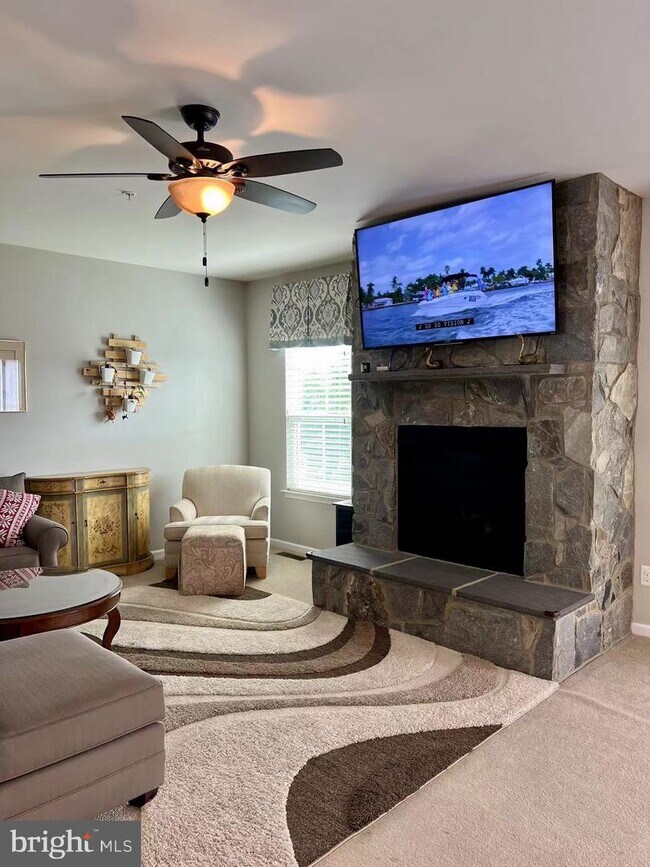 17133 Sea Skiff Way, Dumfries, VA 22026 House Rental in Dumfries, VA