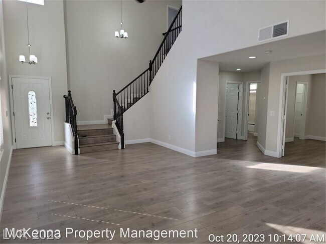 Building Photo - 5 br, 3 bath House - 4712 Stable Way