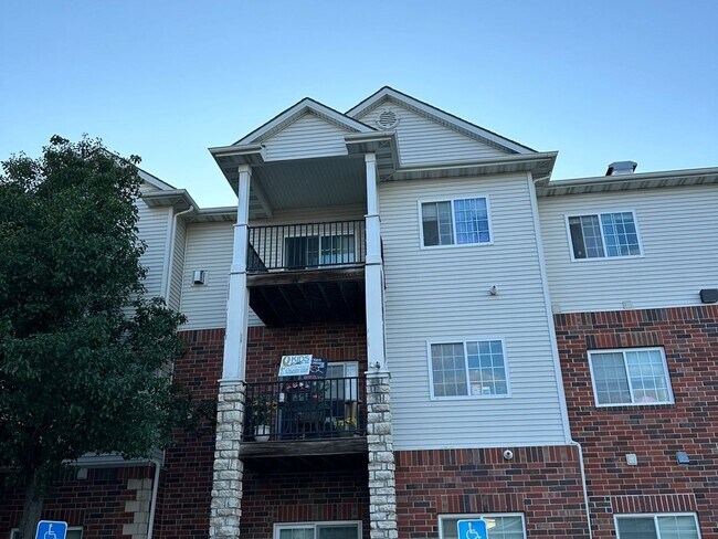 Foto del edificio - 3 Bedroom Apartment Style Condo in West De...