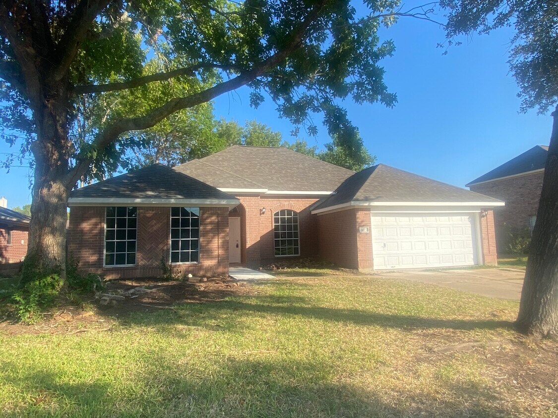 120 Papaya St, Lake Jackson, TX 77566 House Rental in Lake Jackson
