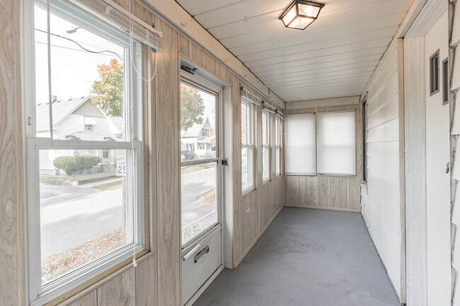 Foto del edificio - 267 Elgin Ave.