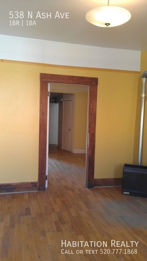 Foto del edificio - 538 N Ash Ave