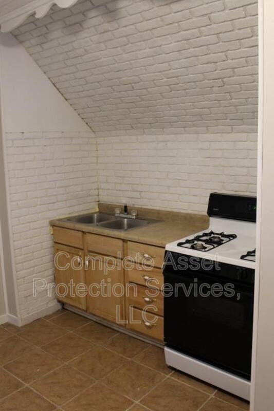 Building Photo - 3810 Hemlock St