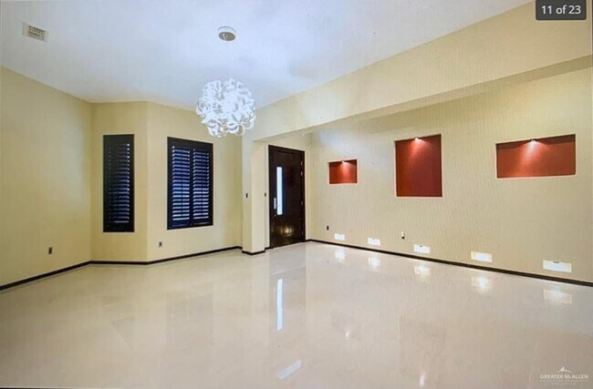 Building Photo - 2037 S 45th St