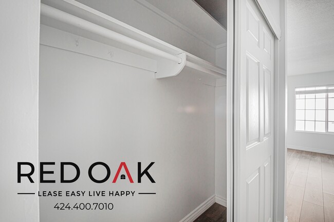 Foto del edificio - 6547 Pickering Ave