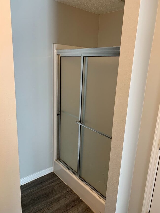 Building Photo - 329 Gathering House Dr