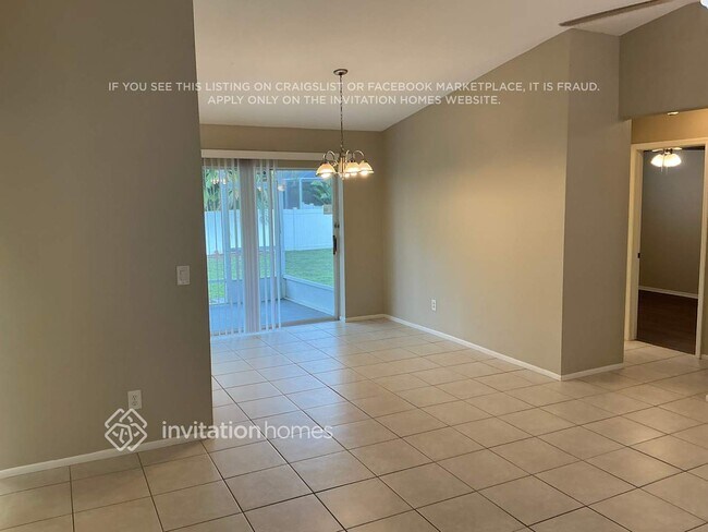 Building Photo - 1803 SW 38th Ln