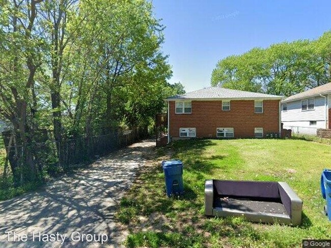 Building Photo - 2 br, 1 bath House - 3432 S Oxford Ave