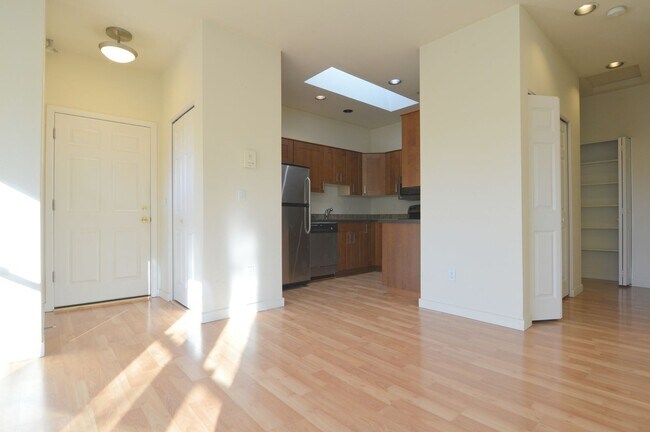 Foto del edificio - 2520 NE Rodney Ave