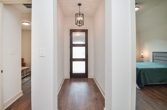 Building Photo - 3338 Verdant Ln