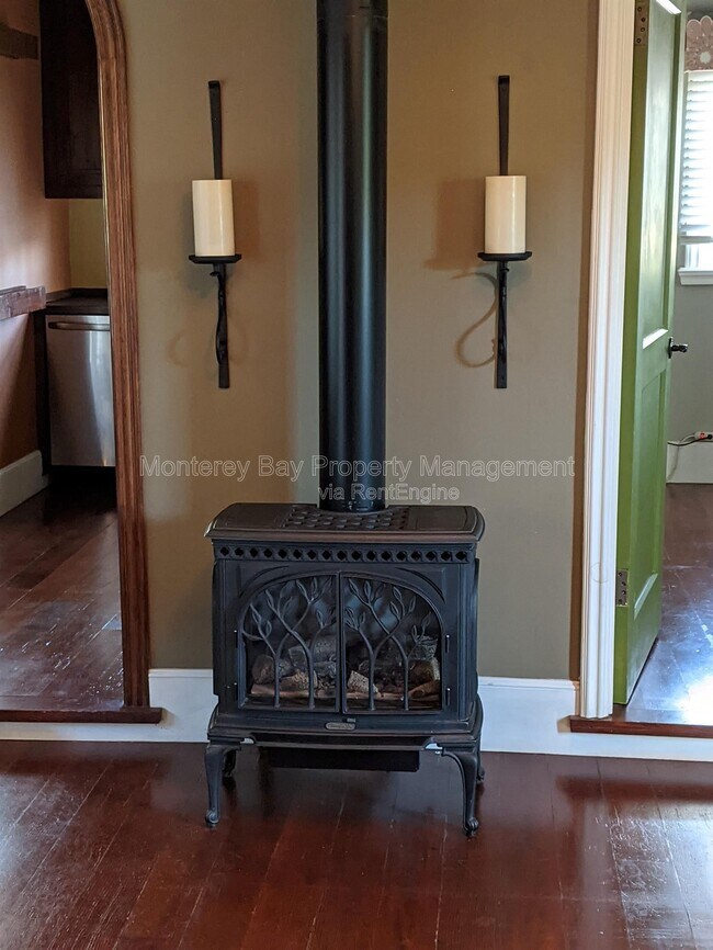 Foto del edificio - 515 Dickman Ave