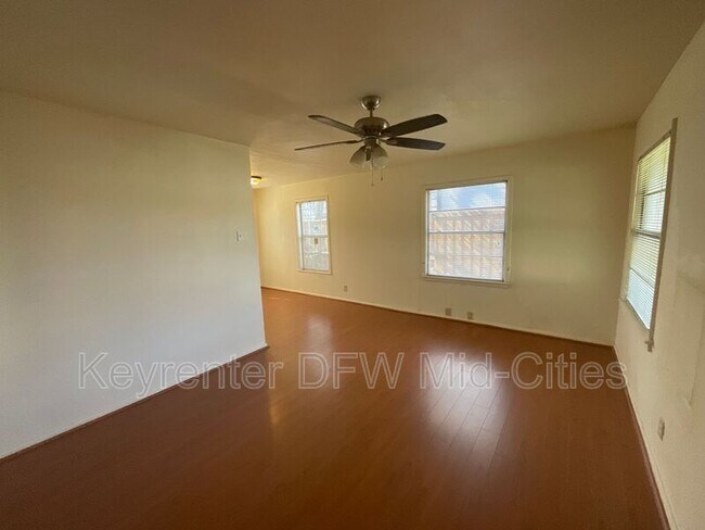 Foto del edificio - 4606 Cowan Ave