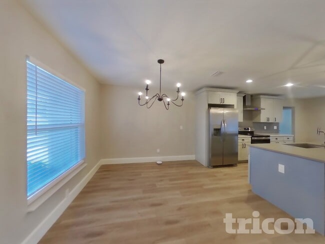 Building Photo - 15808 Deep Creek Ln