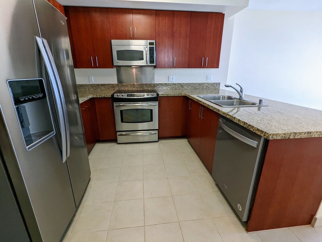 Photo - 909 Kapiolani 1BD/1BA/1PK, Sweeping Mountain Views