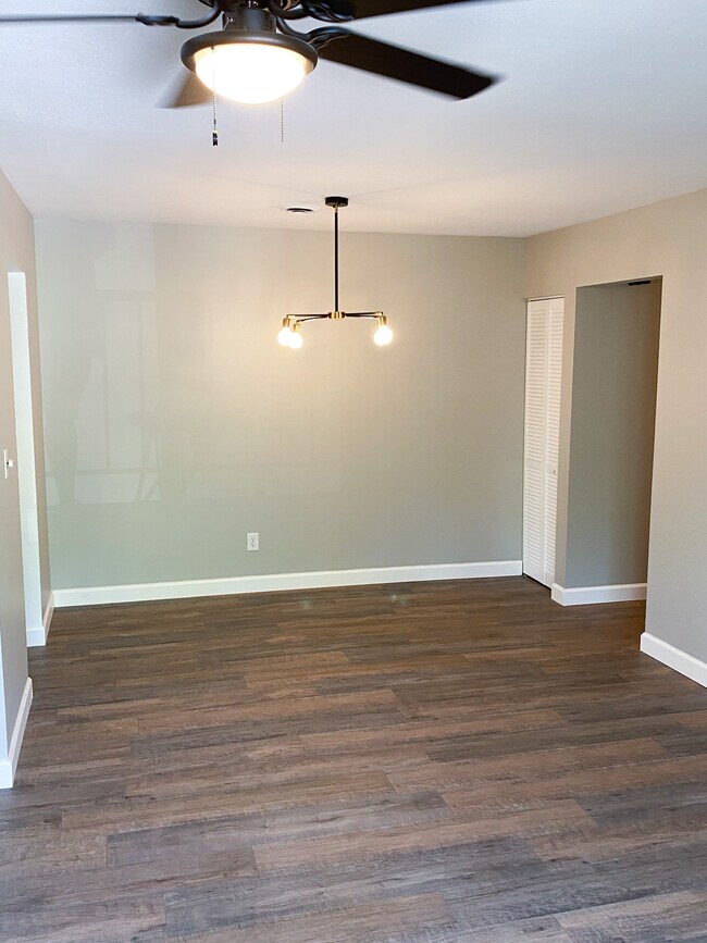 Dining Area - 2837 Seminole Trl