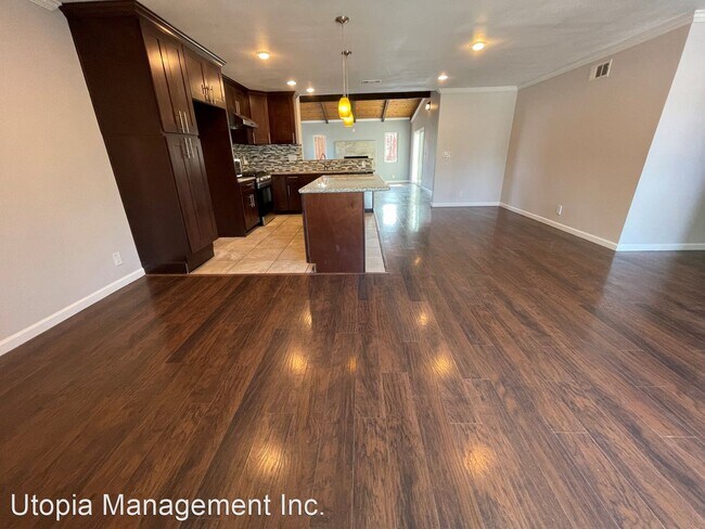 Building Photo - 4 br, 2 bath House - 10265 Saluda Ave.