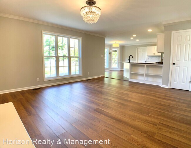 Foto del edificio - 4 br, 2.5 bath House - 2553 Emerald Ct
