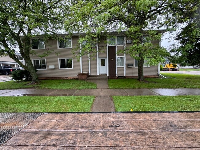 Building Photo - 905 Reed St
