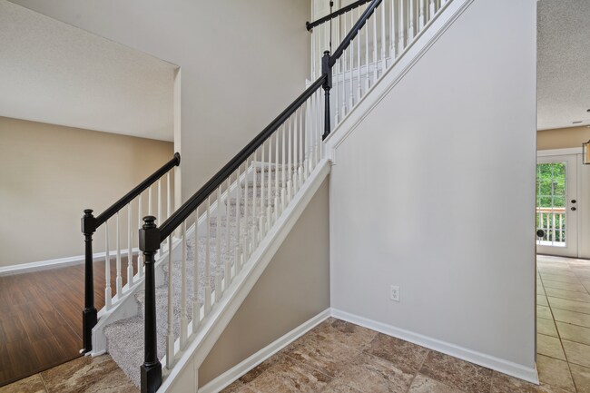 Building Photo - 549 Dogwood Creek Pl