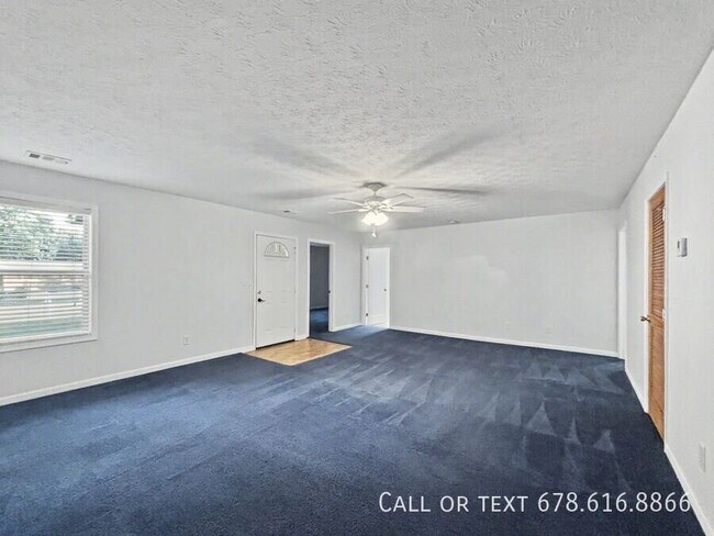 Foto del edificio - 560 Lee Byrd Rd