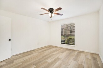 Building Photo - 3300 Pebblebrook Dr