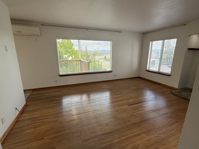 Photo - 2101 E 6th St (Vancouver, WA) Apartment