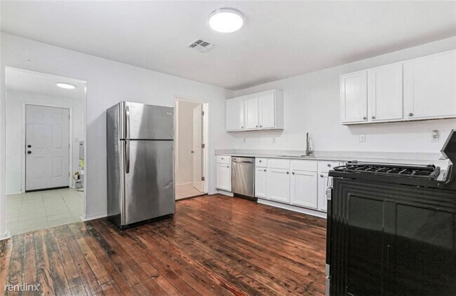 Building Photo - 2 br, 1 bath House - 1720 Mandeville St