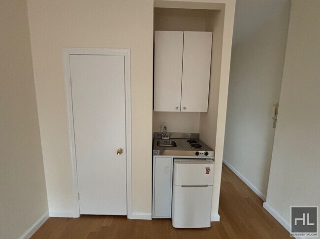 Foto del edificio - WEST 72 STREET