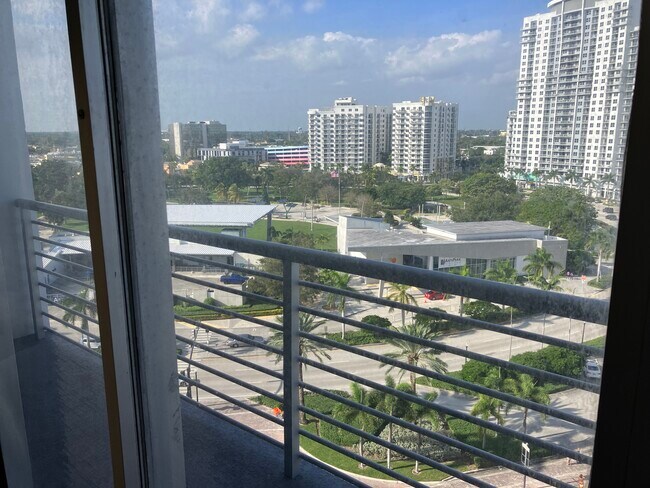 Foto del edificio - 1720 Harrison St