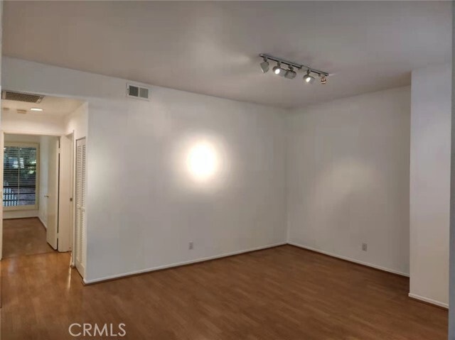 Building Photo - 360 S Los Robles Ave