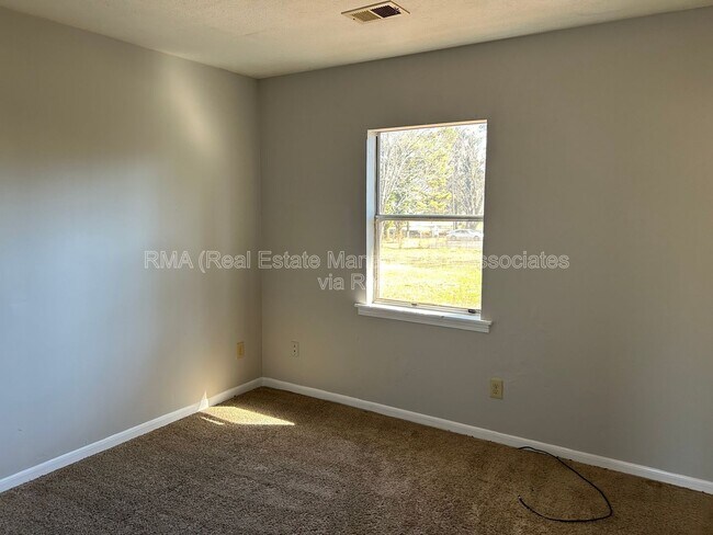 Foto del edificio - 300 S 18th St