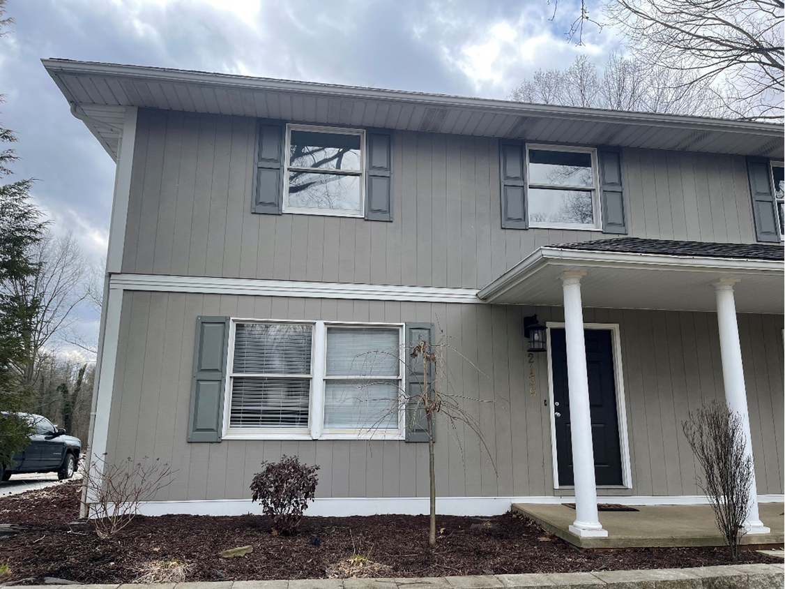 Foto principal - 2149 Tennyson St NW